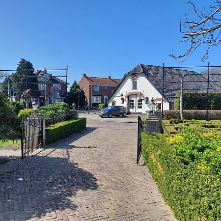 Chapeau ! Garderen Exteriör bild