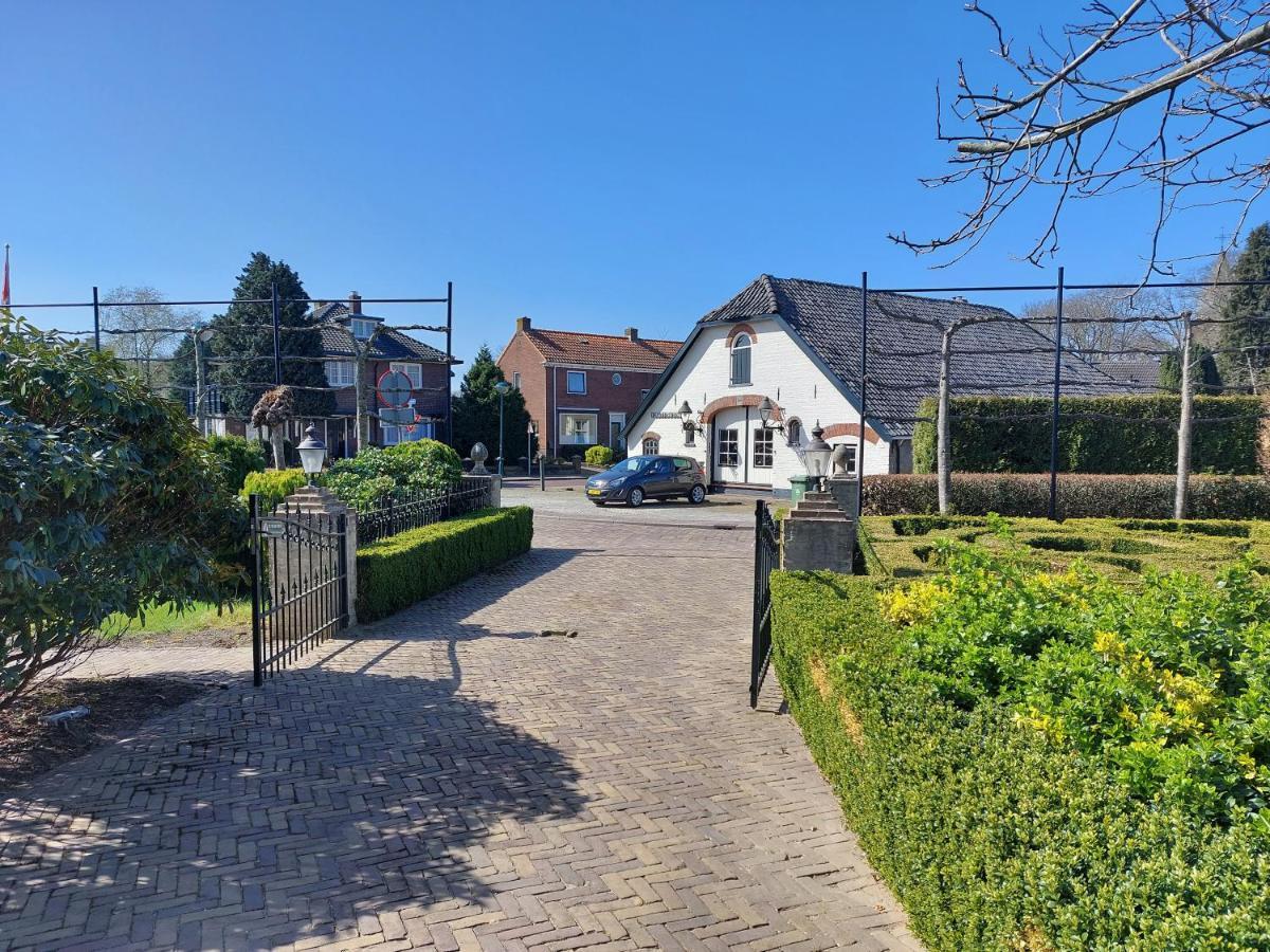 Chapeau ! Garderen Exteriör bild